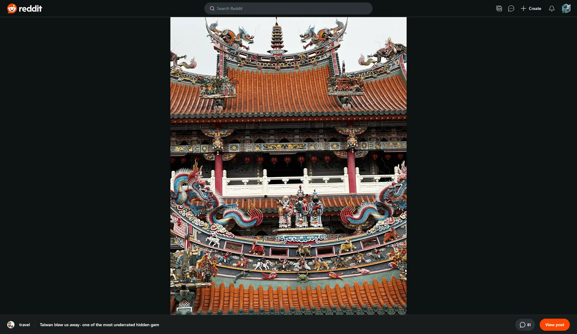 Reddit image viewer showing header and footer reducing viewing area